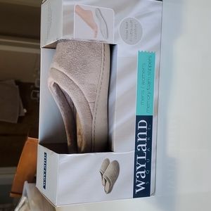 Wayland Square men's /women's  Memory Foam Slippers